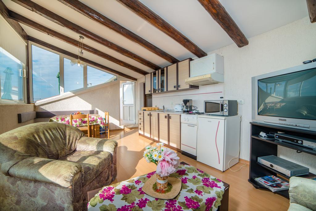 Apartments Daria 로비니 객실 사진